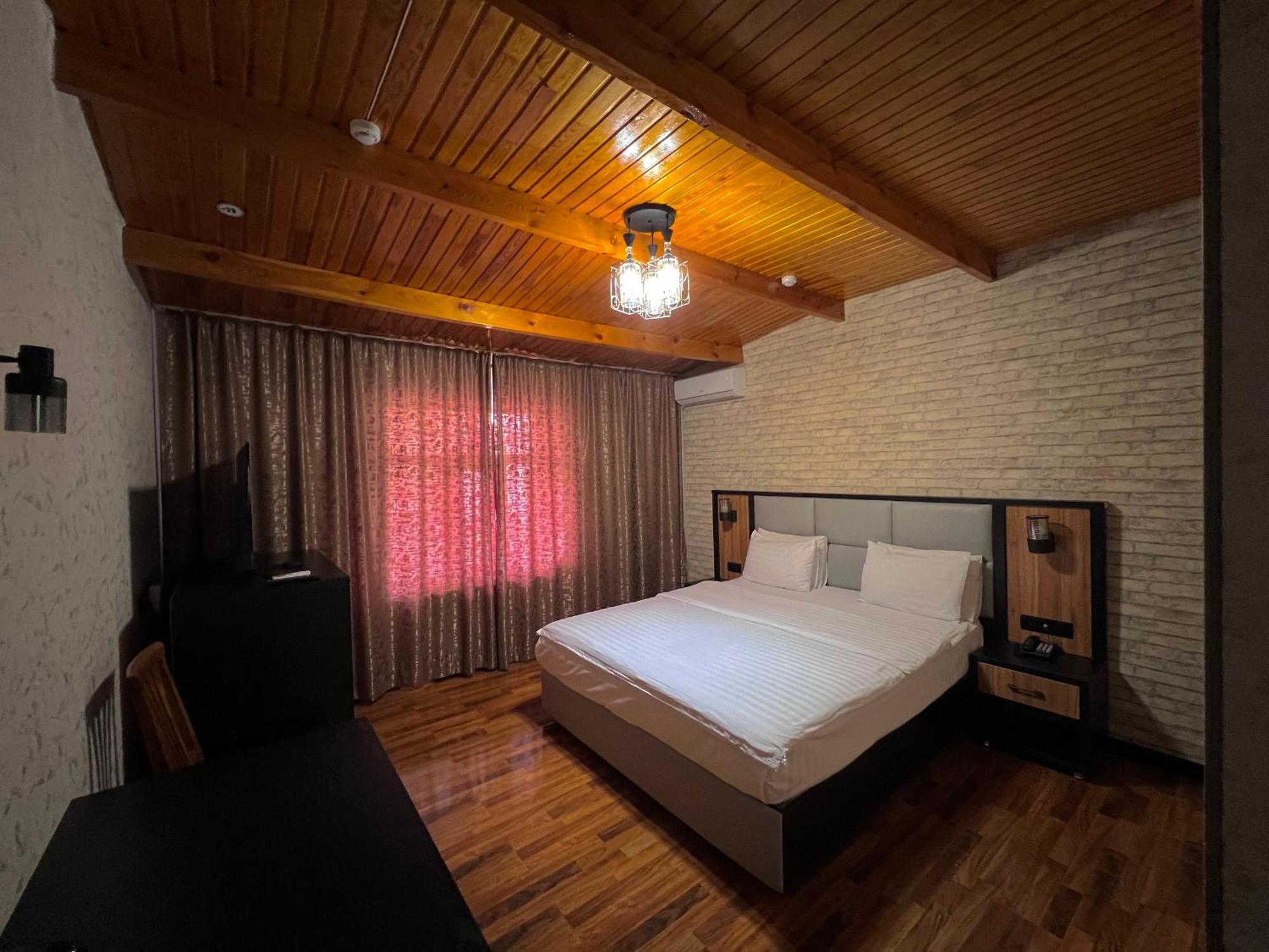 Byond Hotel Tashkent Exterior foto